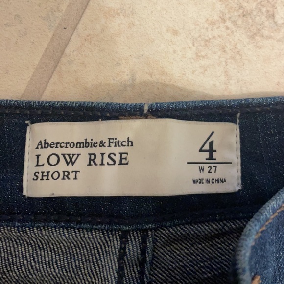 Abercrombie and Fitch jean shorts size 4 - Picture 3 of 3